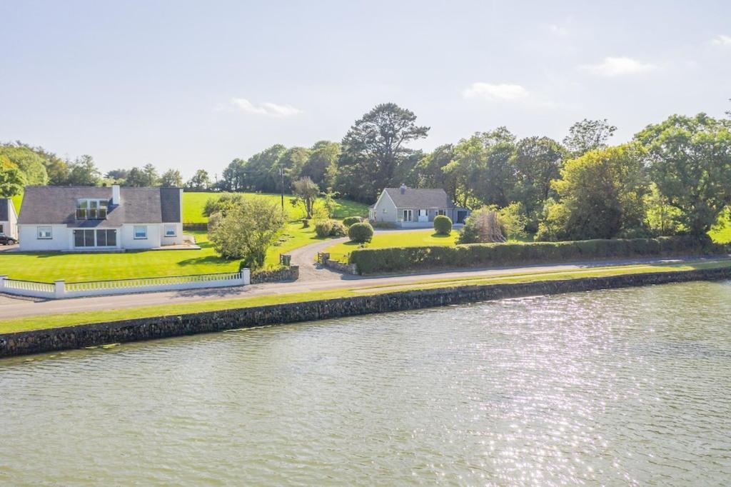 2 Bed Waterfront Property - Close To Courtmacsherry كورك المظهر الخارجي الصورة