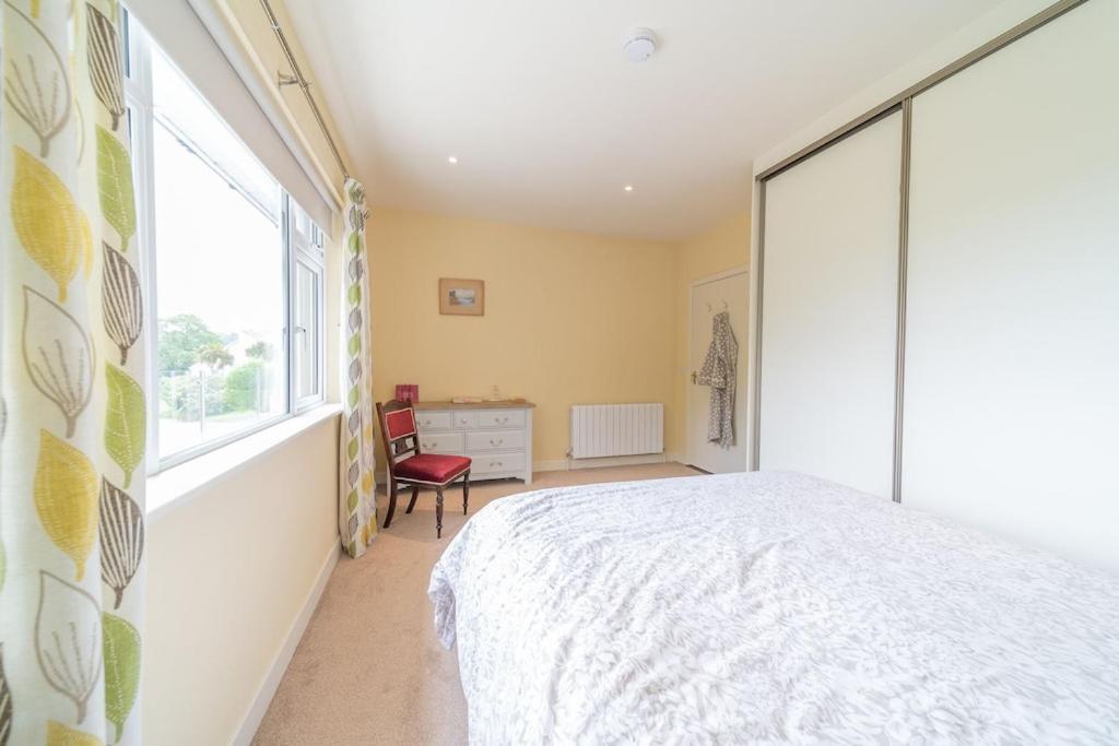 2 Bed Waterfront Property - Close To Courtmacsherry كورك المظهر الخارجي الصورة